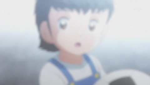 翼、車に衝突するシーン