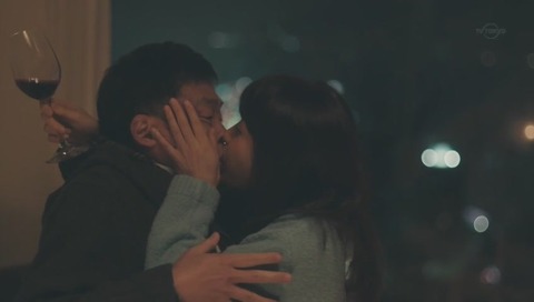 光石研 山口紗弥加 キスシーン