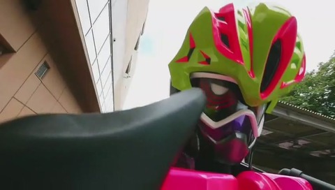 エグゼイド4話 自転車フォーム