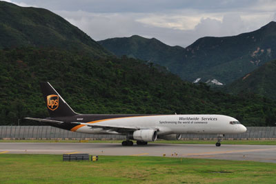 20100811DSC_5612UPS_B757SM