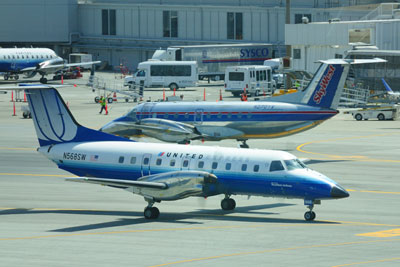 20130526_7729EMB-120ER2機