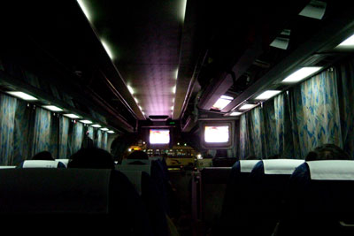 20101222DSCN2026高速バス車