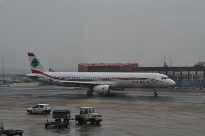 20100219DSC_1552中東航空A32