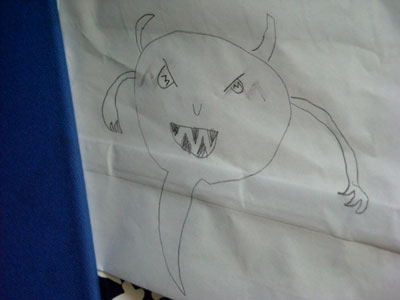 20111122_3579機内落書きSM