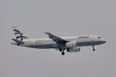 201002151327AEGEAN航空A320-