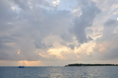 20100405DSC_2899朝の海SM