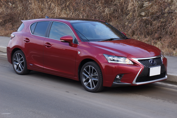 -Lexus_CT200h_Fsport001