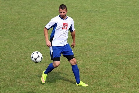 football-3701831__340