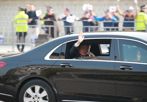 183330-65414-sample_R