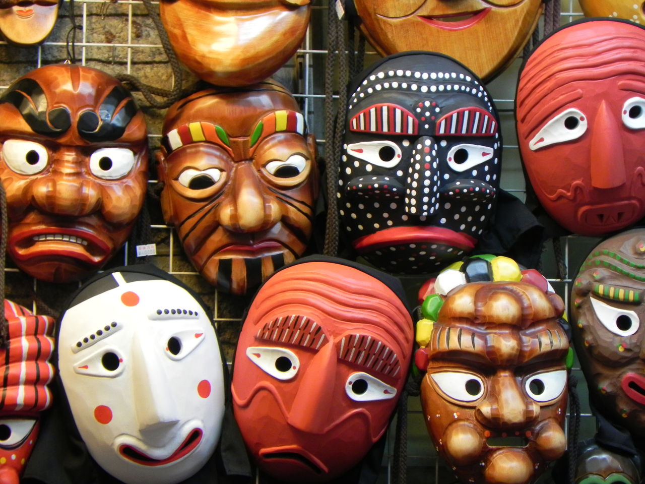 http://blog.livedoor.jp/spica_0350-photokorea/archives/18934693.html 나의 한국 사진. My Korean Photos. : 탈(仮面)
