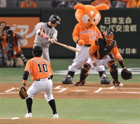 jap12051618470009-p5