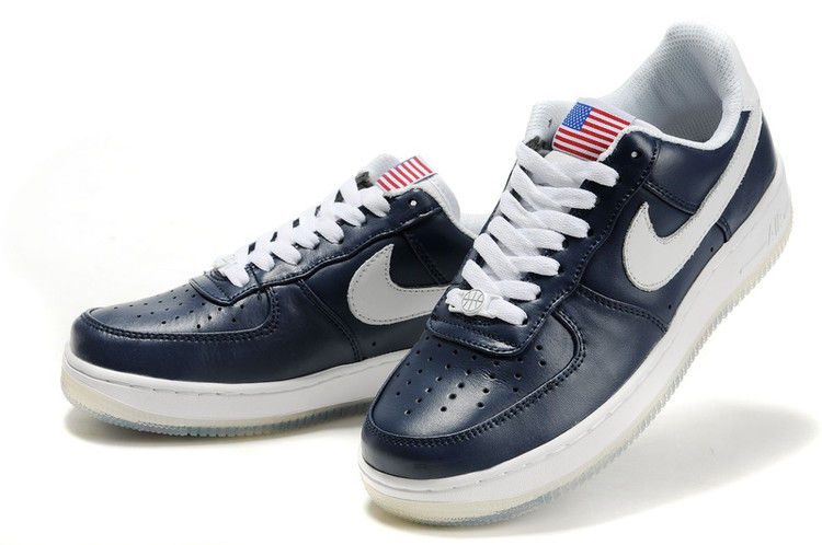 Nike Air Force 1 LV8 Big Kids' Shoe. Nike