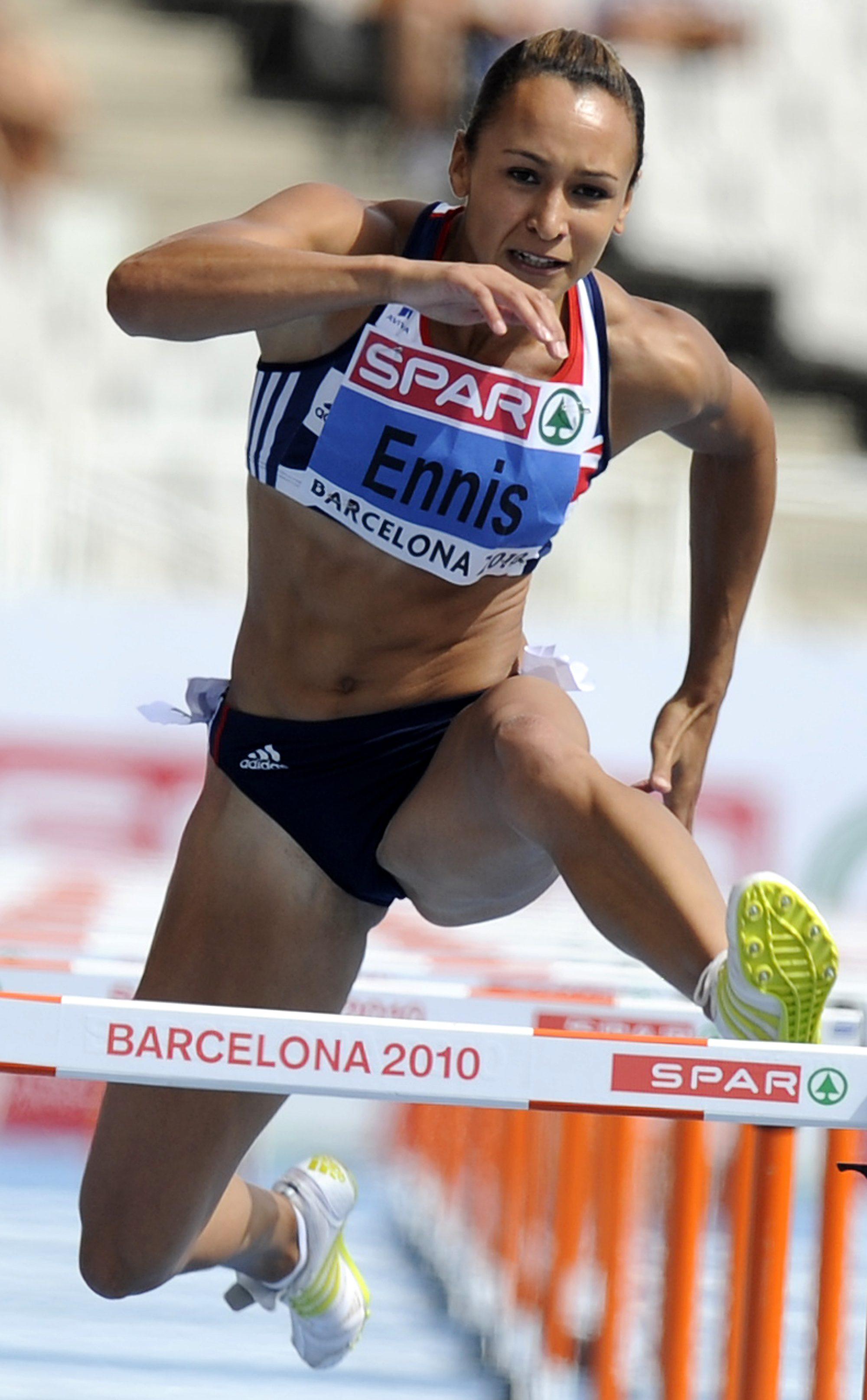 Sexy Athletes - Jessica Ennis long jump and hurdles x39 : アスリート達の ...2000 x 3228