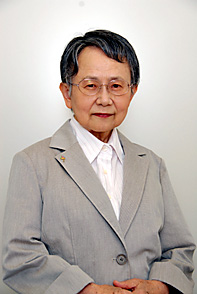 児玉隆子
