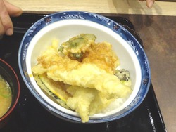 丼丼亭02