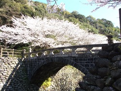 À¾»³¥À¥à02-2