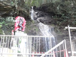 八十八尺の滝02