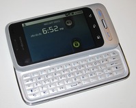 Docomo_Optimus_chat_L-04C_02