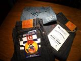 MOMOTARO JEANS