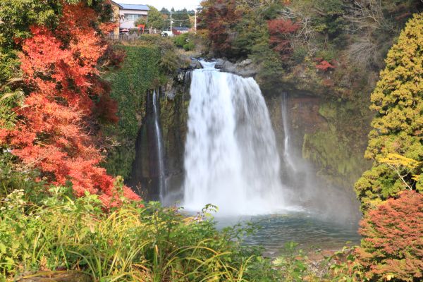 音止の滝