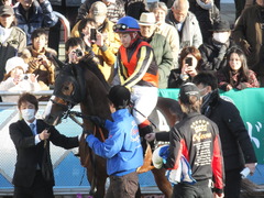 20141227 中山10R リヤンドファミユ 09