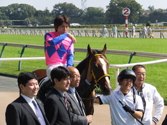 20151012 東京4R 2歳メイクデビュー ノーモアゲーム 19