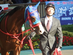 20181117 東京11R 東スポ杯2歳S(G3) アドマイヤスコール 02