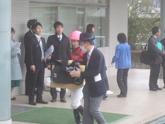 20120422 福島 メジロカトリーヌ&高嶋騎手&大久保師