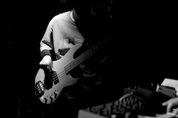 13883677_339854963_117large