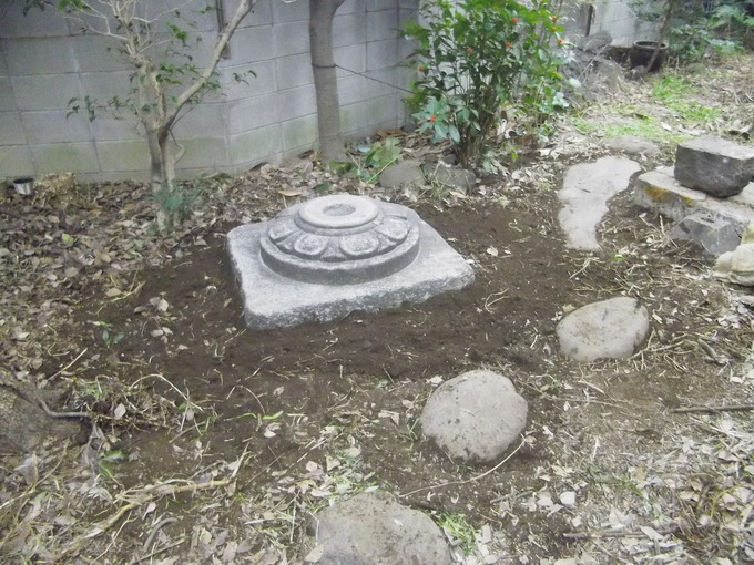 石灯篭立て方三月堂6地輪