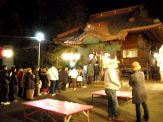 神明神社 初詣の列