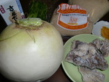 牛筋肉と丸大根の煮物の材料