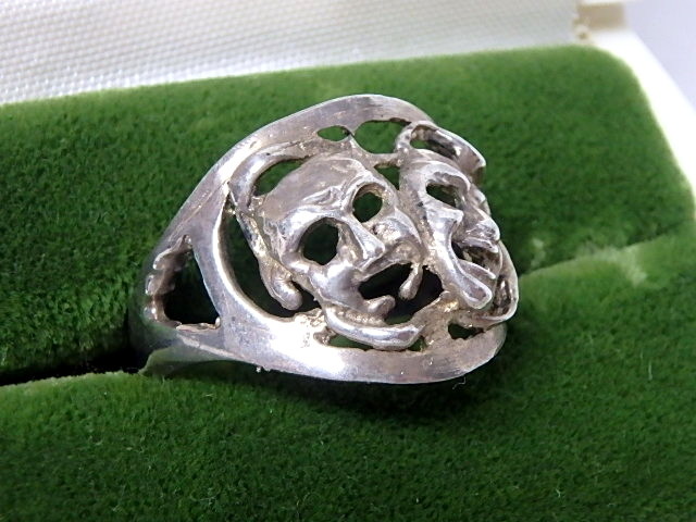 PC140349
