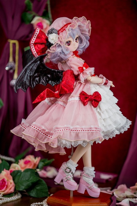 【東方】 レミリアのカスタムドールがオークションに出品、現在10万円以上の素晴らしい人形です。