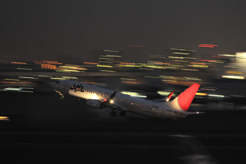 撮影ファイルno 134 羽田空港 夜 私のアタマの中は飛行機だらけ