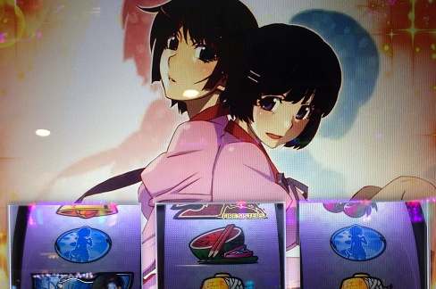 BIG中背景・偽物語
