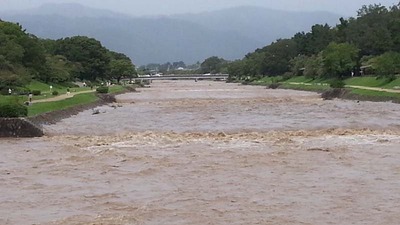 6-130916台風18号後の賀茂川