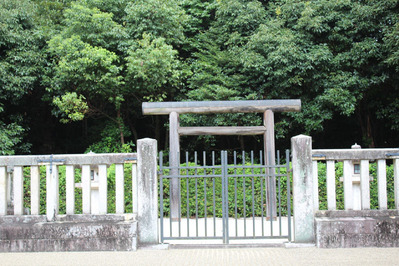 7-綏靖(すいぜい)天皇陵