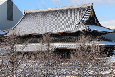 2012年2月 雪の御影堂
