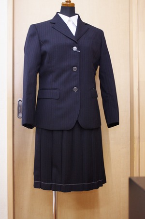 【伊達巻】魔法学校制服、私服 森伸之 on X: 