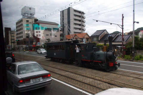 松山市の坊っちゃん列車