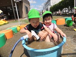 泥遊び②