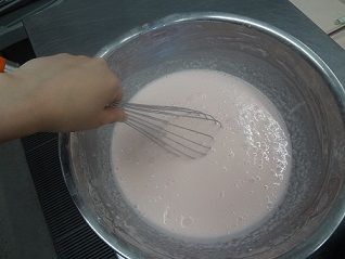 生地混ぜ混ぜ