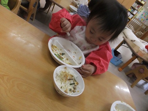 いちご　給食①
