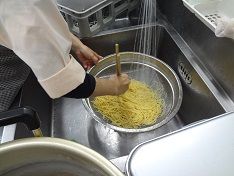 パスタ茹で