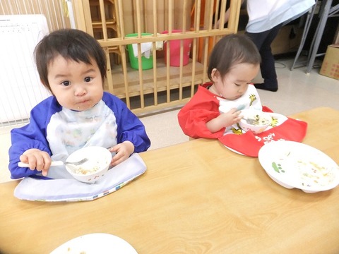 いちご　給食⑥