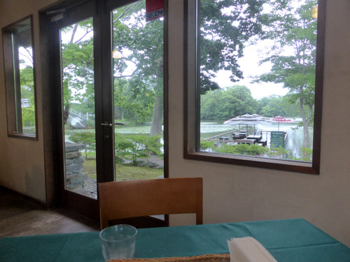 02Table De Rivageにて大沼湖の眺め