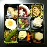 060906-1特選おつまみ弁当(上段)