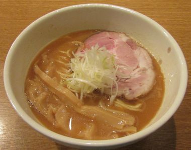 鶏白湯醤油