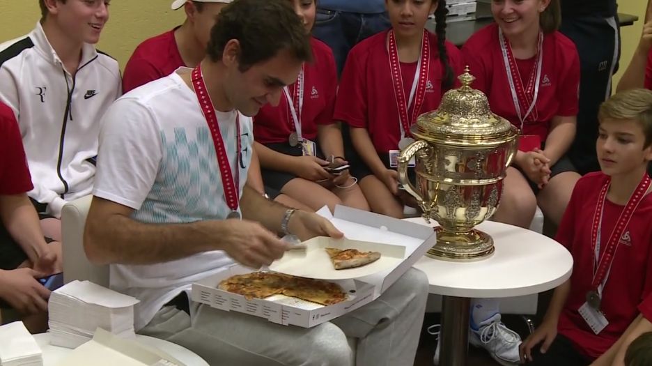 swiss_indoors_pizza2